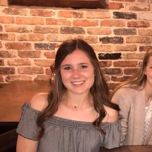 Meet your Posher, Emily